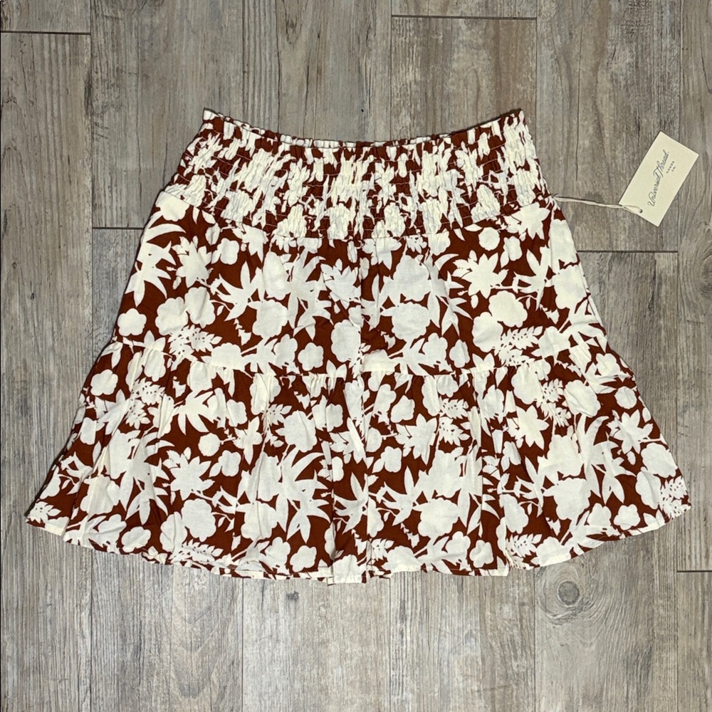 Universal Thread Women's Tropical Floral Tiered Print Skirt, Size Medium - Picture 3 of 8